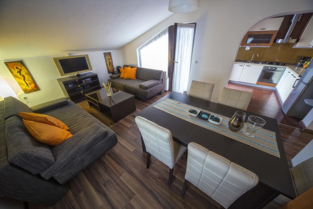Apartments Michelle أوماغ الغرفة الصورة
